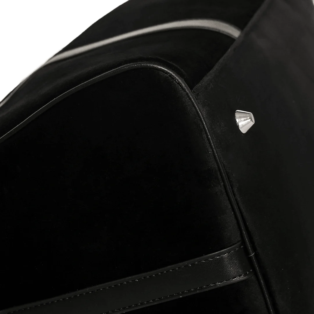 Draco Duffle Bag - Black - Image 12